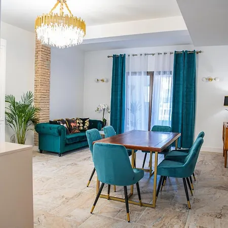 Laura Puerto * Valencia